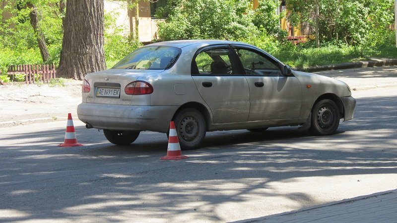 В центре Днепра столкнулись два Lanos: движение затруднено 4