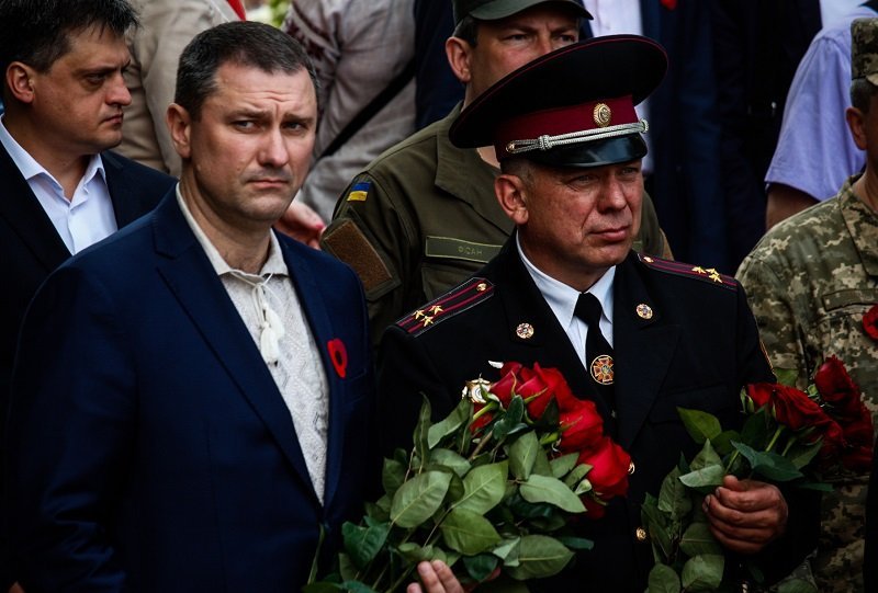 В Днепре торжественно возложили цветы к Мемориалу воинам, погибшим во Второй мировой войне 26