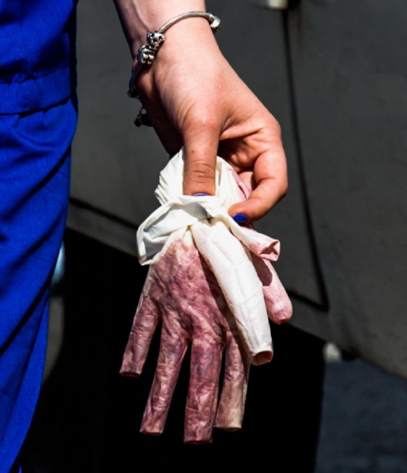 На Победе на парковке нашли труп мужчины с пробитой головой 8