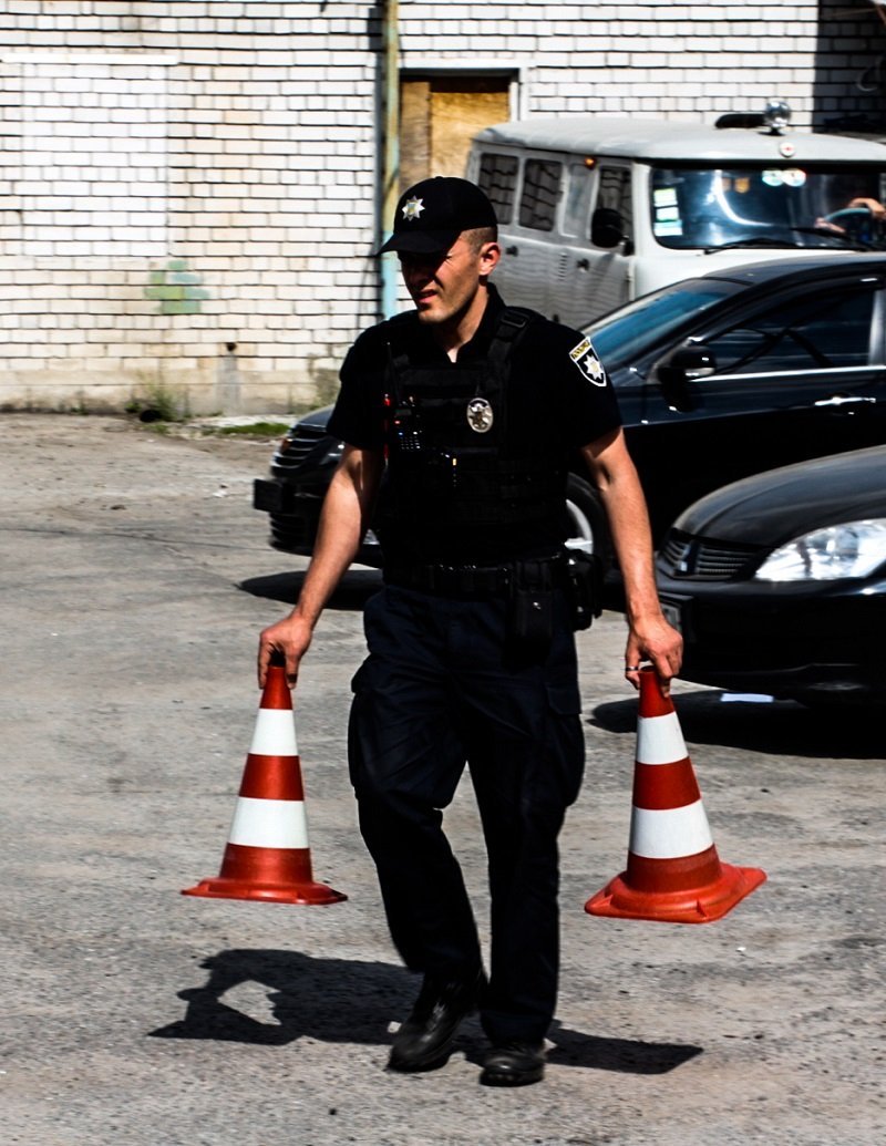 На Победе на парковке нашли труп мужчины с пробитой головой 9