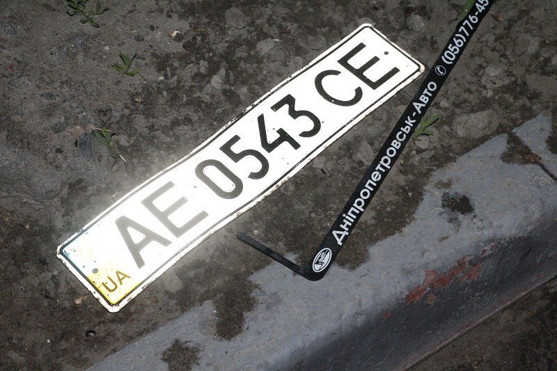 ДТП на Паникахи: водитель сбил девушку и скрылся с места происшествия 5