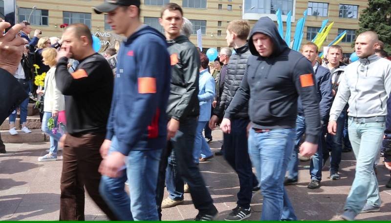 Драки в Днепре на 9 мая: Филатов обратился к Авакову и Луценко и пообещал поднять людей 2