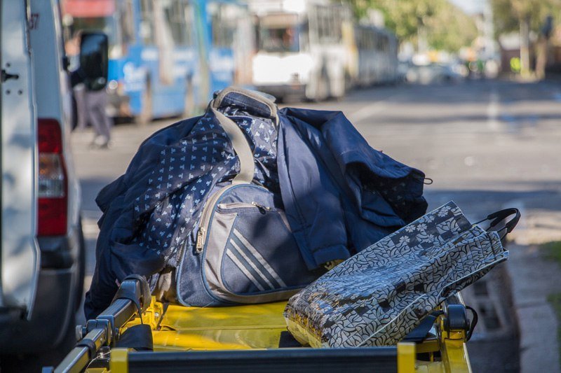 ДТП на проспекте Яворницкого: перевернулась "скорая" с беременной девушкой внутри 10