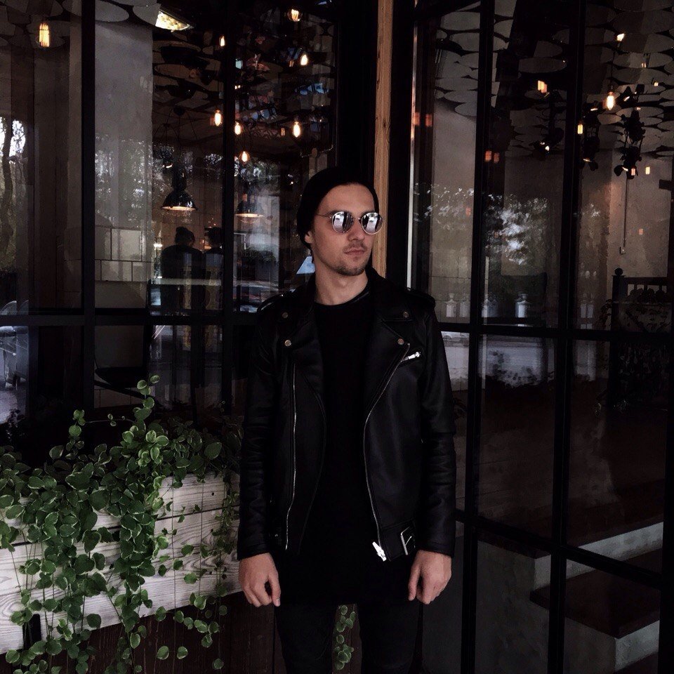 ТОП-10 самых популярных парней-блоггеров Днепра в Instagram 1