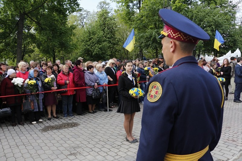 В Днепре открыли уникальную Аллею памяти героев АТО 6