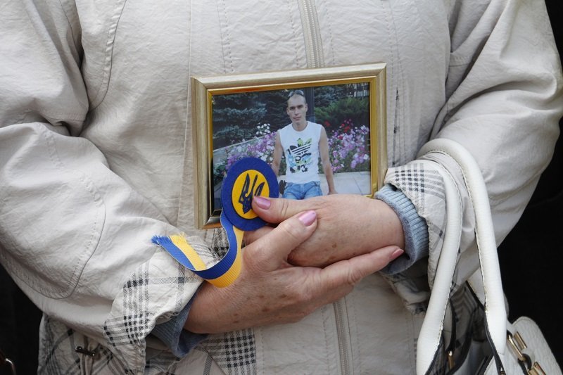 В Днепре открыли уникальную Аллею памяти героев АТО 7