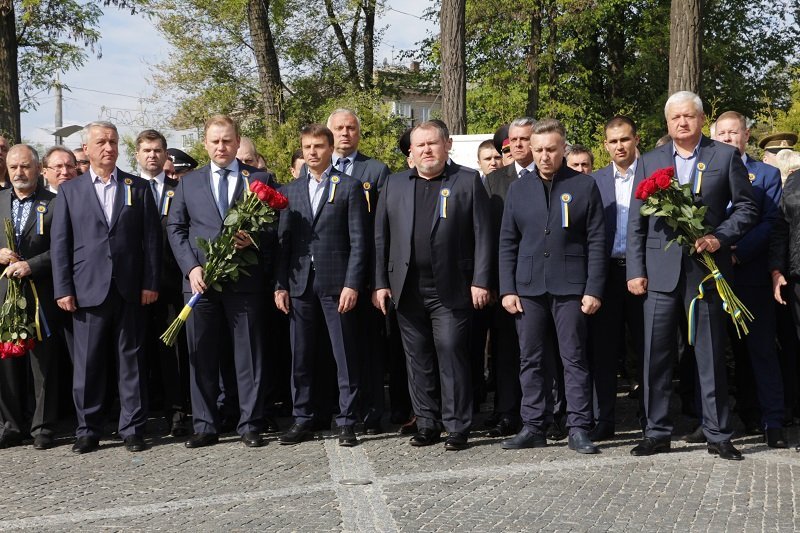 В Днепре открыли уникальную Аллею памяти героев АТО 9