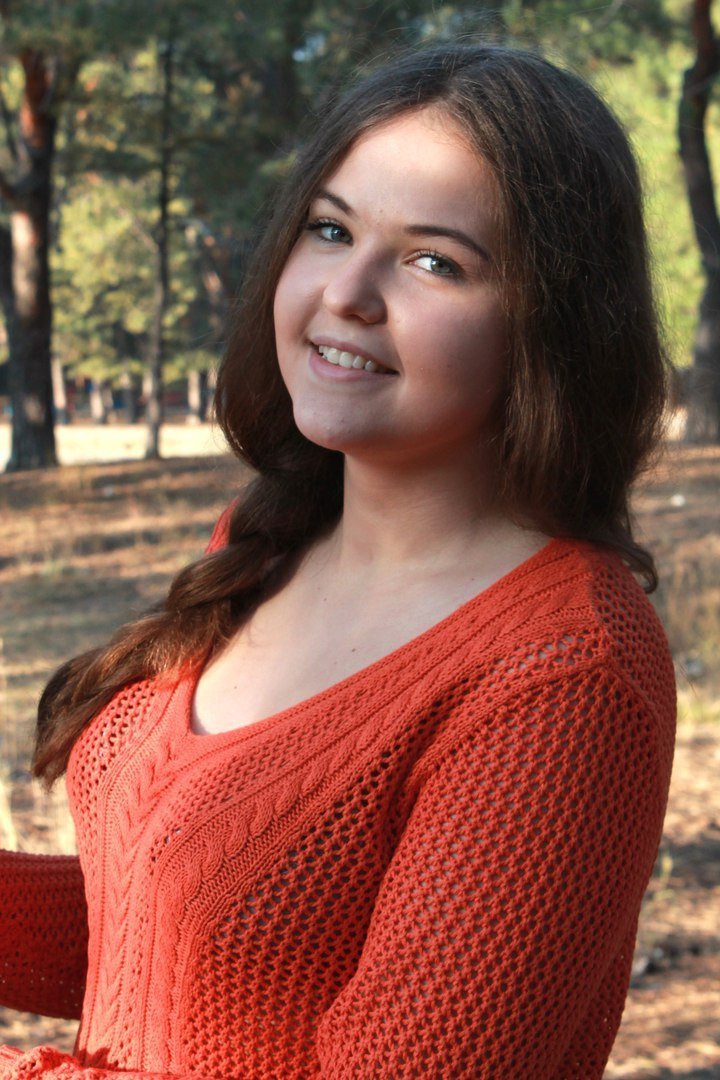 В Днепре выберут самую красивую студентку Металлургической академии 9