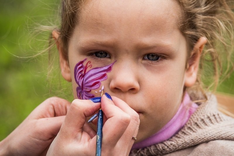 Бесплатное мороженое и сладкая вата: как днепряне отмечают Международный день семьи 16