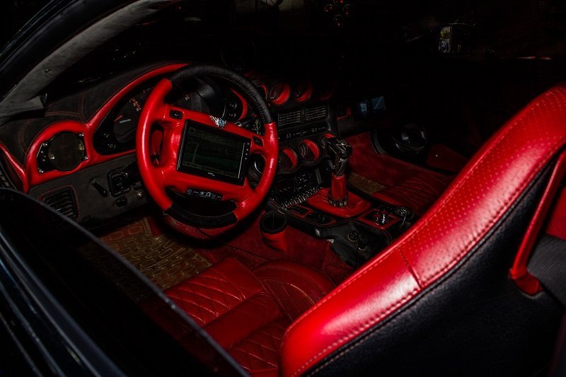 Ретро-автомобили, свечи и оловянные фигурки: ночь музеев в техническом музее "Машины времени" 6