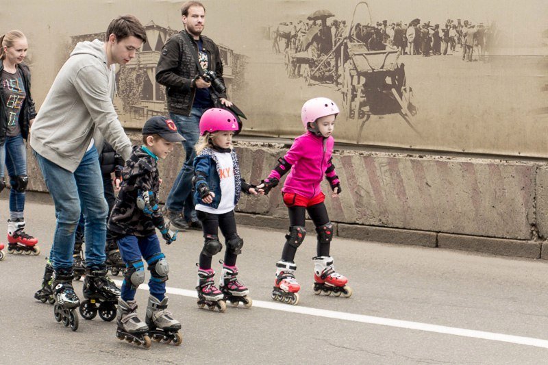 Парад роллеров, прыжки на батуте и скалолазание: в Днепре прошел фестиваль экстремального спорта 9