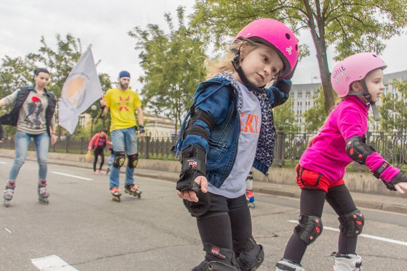 Парад роллеров, прыжки на батуте и скалолазание: в Днепре прошел фестиваль экстремального спорта 10