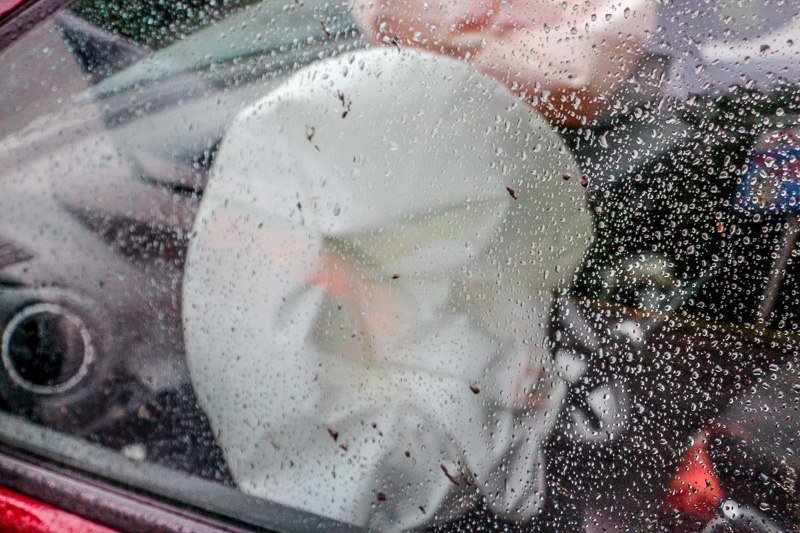 На Космической ЗАЗ Forza въехал в Mazda: есть пострадавшие 3