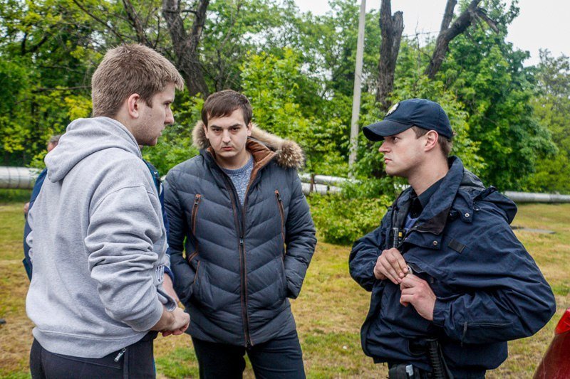 На Космической ЗАЗ Forza въехал в Mazda: есть пострадавшие 7