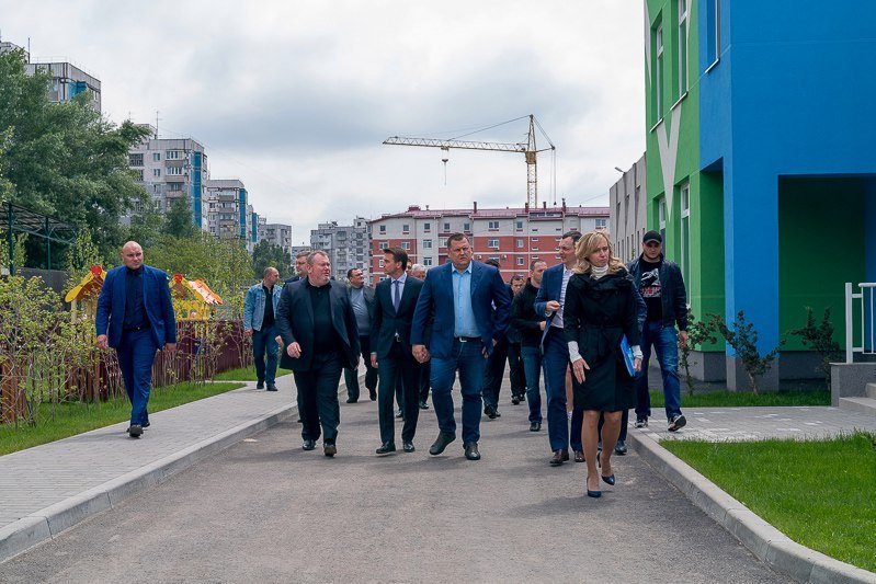 Борис Филатов и Валентин Резниченко открыли новый современный детсад на ж/м Левобережный-3 4