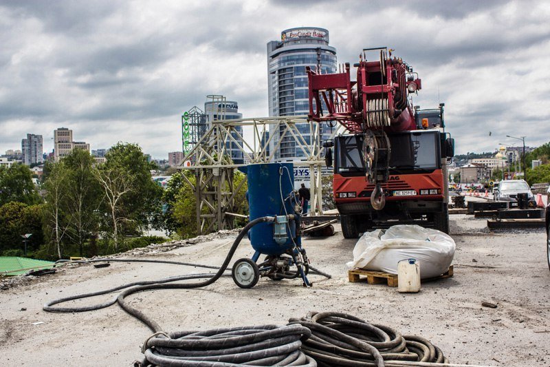 Борис Филатов проверил ход ремонтных работ на Новом мосту 3