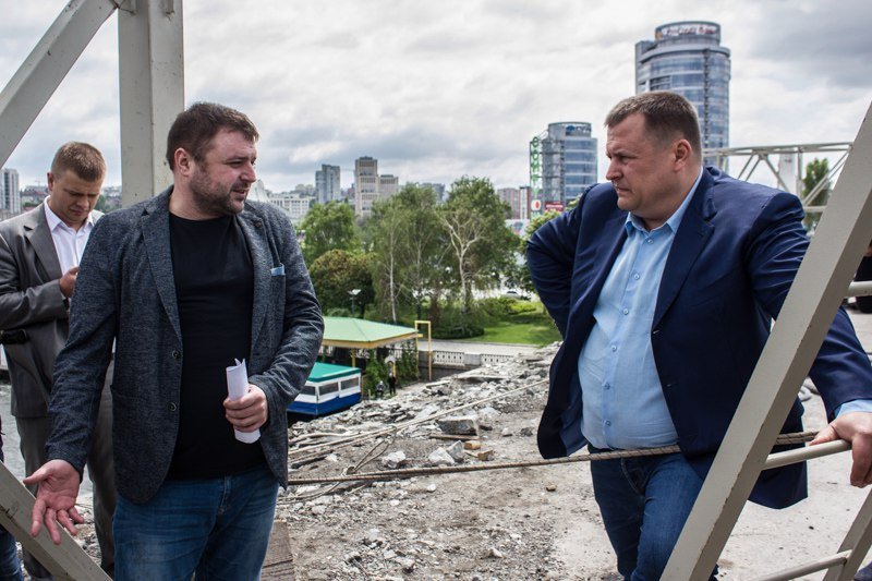 Борис Филатов проверил ход ремонтных работ на Новом мосту 10