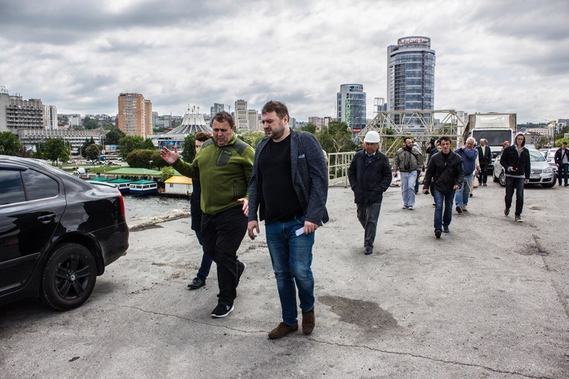 Борис Филатов проверил ход ремонтных работ на Новом мосту 11