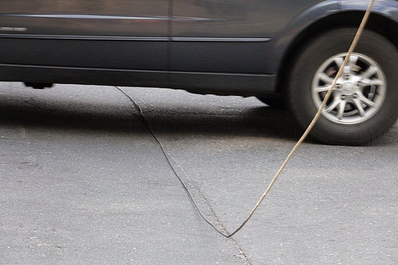 В центре Днепра оборвавшийся провод угрожал безопасности жителей 2