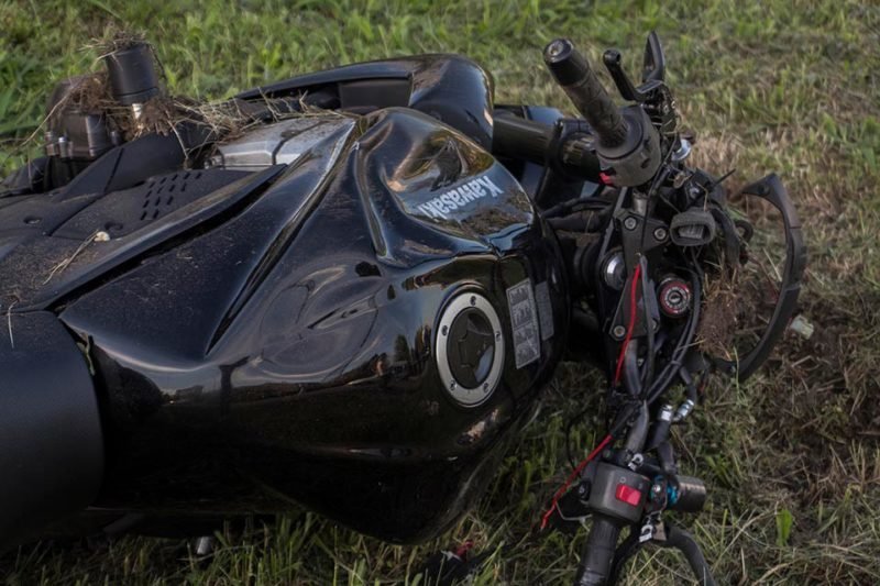 ДТП на Набережной Заводской: разбился еще один мотоциклист на Kawasaki 2