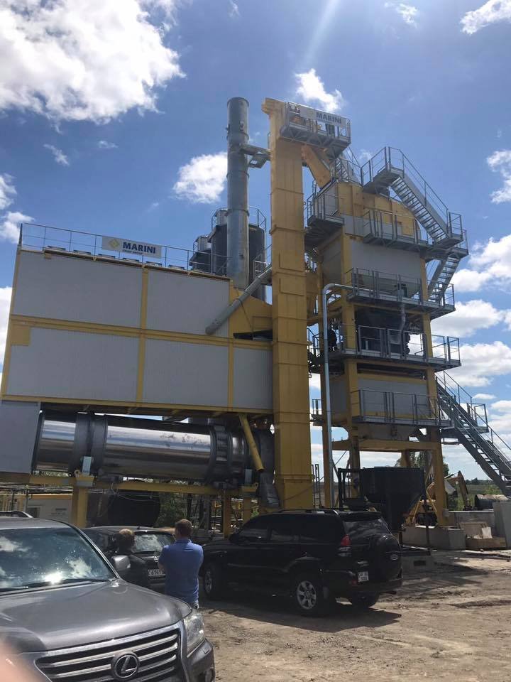 Под Днепром полным ходом идет подготовка к ремонту трассы Днепр - Кривой Рог 4