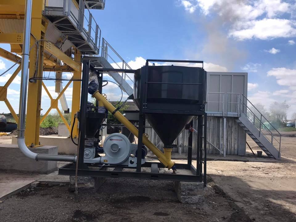 Под Днепром полным ходом идет подготовка к ремонту трассы Днепр - Кривой Рог 7