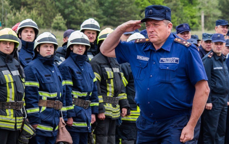 Огонь, пожарная техника и сотни спасателей: что происходило на военном полигоне под Днепром 12