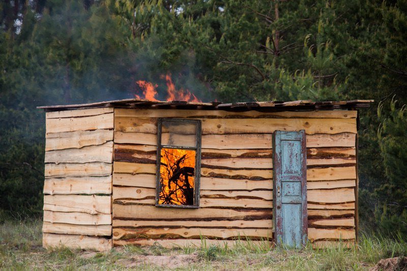Огонь, пожарная техника и сотни спасателей: что происходило на военном полигоне под Днепром 15