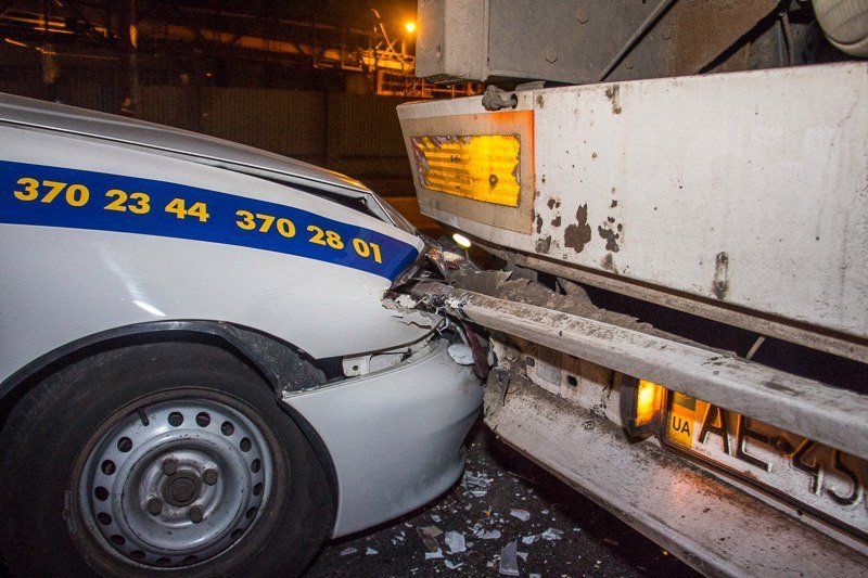 ДТП на Набережной с участием маршрутки: в больнице оказались три человека 7