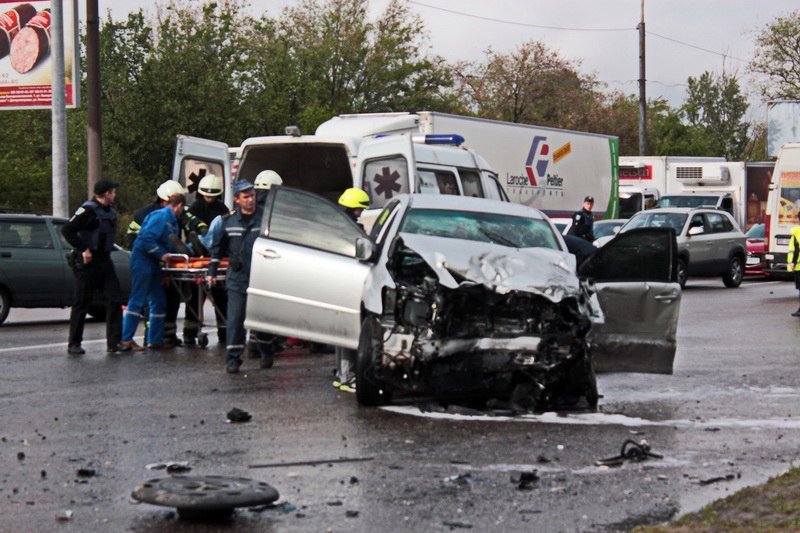 Авария с пострадавшими на Набережной: подробности происшествия 7