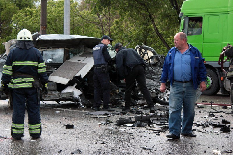 Авария с пострадавшими на Набережной: подробности происшествия 11