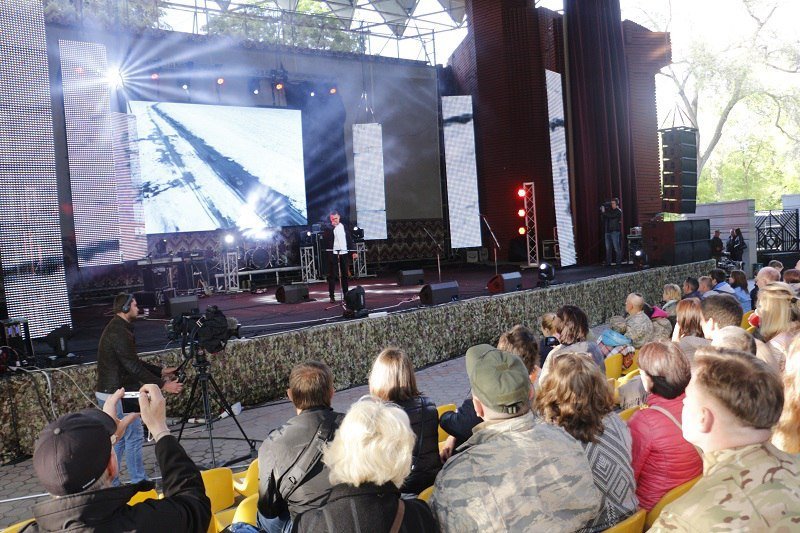 В Днепре прошел фестиваль "Песни, рожденные в АТО" 5