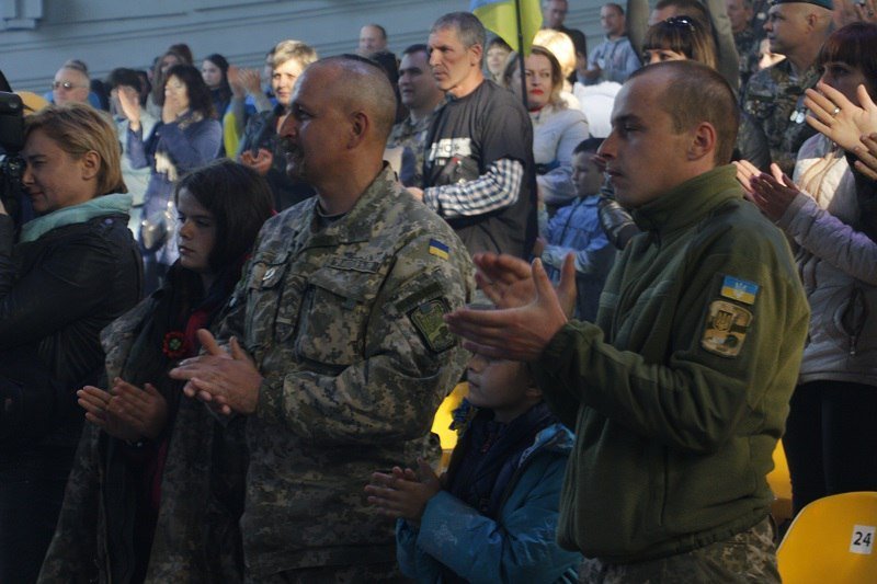 В Днепре прошел фестиваль "Песни, рожденные в АТО" 12