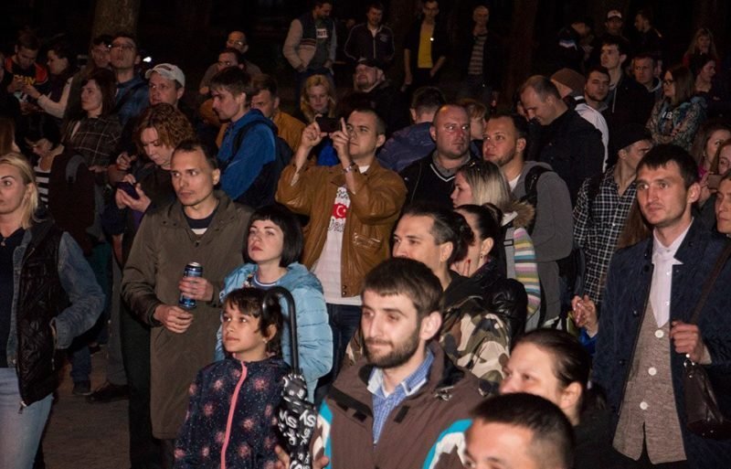 Музыка родом из АТО: в парке Шевченко с бесплатным концертом выступил DJ Topolsky 4