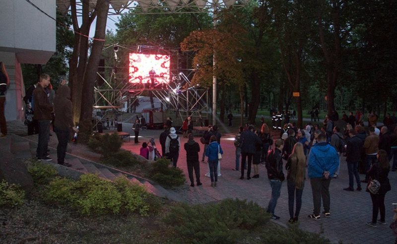 Музыка родом из АТО: в парке Шевченко с бесплатным концертом выступил DJ Topolsky 6