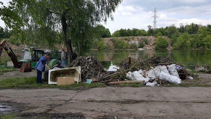 Оптимус Прайм в Днепре или кто чистит карьер на Красном Камне 1