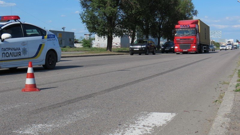 ДТП на Донецком шоссе: водитель на Волге насмерть сбил женщину 4