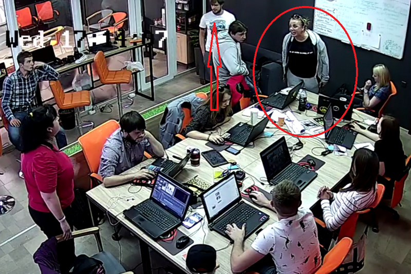 В Днепре напали на редакцию Информатора 2