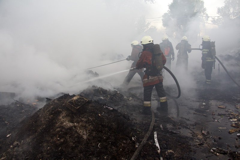 Новые подробности пожара на левом берегу, который задымил весь Днепр 4