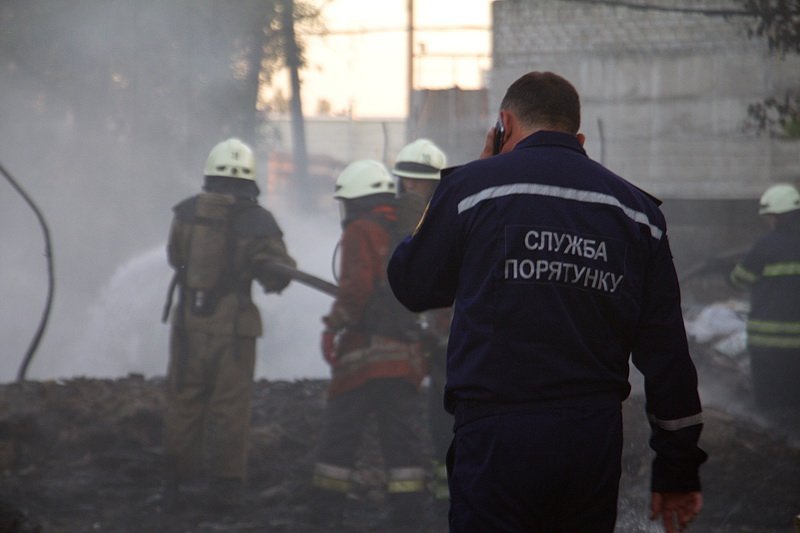 Новые подробности пожара на левом берегу, который задымил весь Днепр 7
