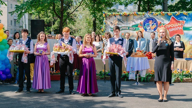 Как отметили Последний звонок в элитных школах Днепра 2