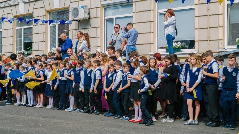 Как отметили Последний звонок в элитных школах Днепра 6