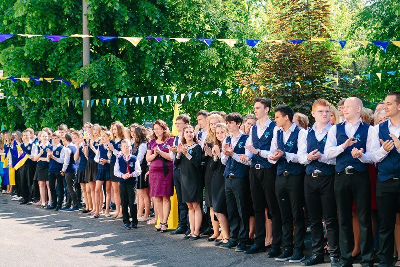 Как отметили Последний звонок в элитных школах Днепра 15