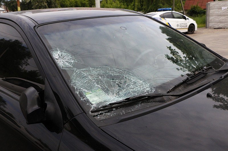 ДТП на Мануйловском проспекте: на пешеходном переходе сбили девушку 4