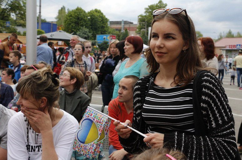 Праздник живота и культуры: в Днепре прошел фестиваль КОЛОрит наций 3
