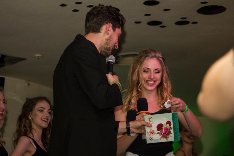 Танцы на пилоне и дефиле в вечерних платьях: в Днепре выбирали "Мисс НМетАУ-2017" 9