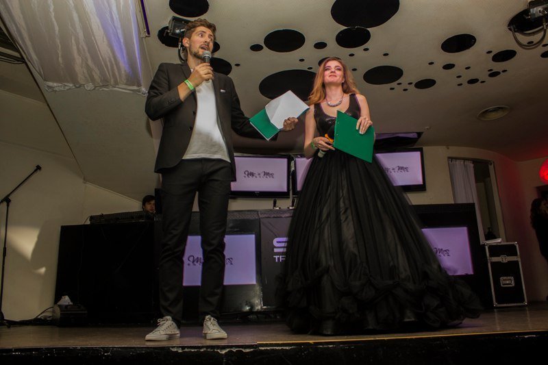 Танцы на пилоне и дефиле в вечерних платьях: в Днепре выбирали "Мисс НМетАУ-2017" 25