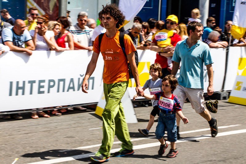 Семейный спорт: в рамках Interpipe Dnipro Half Marathon 2017 прошел забег Family Run 2