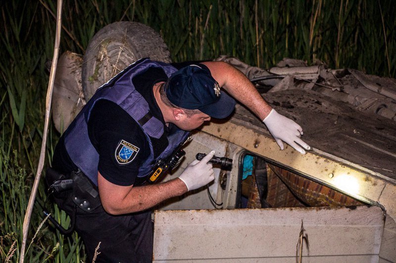 ДТП на Полтавском шоссе: водитель ВАЗ скончался на месте 8