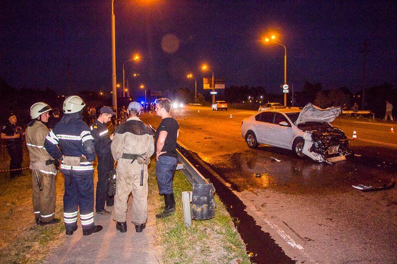 ДТП на Полтавском шоссе: водитель ВАЗ скончался на месте 14